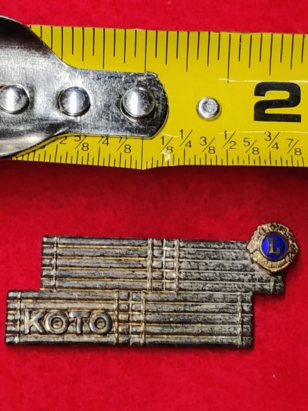 KOTO TOKYO JAPAN Lions Club Silvered Lapel Hat Tie Shirt Pin Vintage